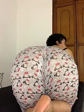 Snapshot of Mrskary chatting on September 2025 12:05:02 PM Mrskary online show from September 2025 12:05:02 PM