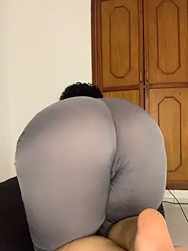 Snapshot of Mrskary chatting on October 2025 09:13:01 PM Mrskary online show from October 2025 09:13:01 PM