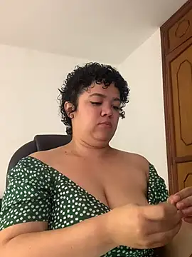 Snapshot of Mrskary chatting on October 2025 04:35:01 PM Mrskary online show from October 2025 04:35:01 PM