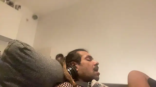 P4RtYBOII92 online show from February 2026 07:51:01 AM