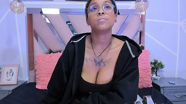 Snapshot of Elith_noa chatting on February 2025 10:39:01 PM Elith noa online show from February 2025 10:39:01 PM