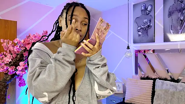 Elith noa online show from November 2025 07:38:01 PM