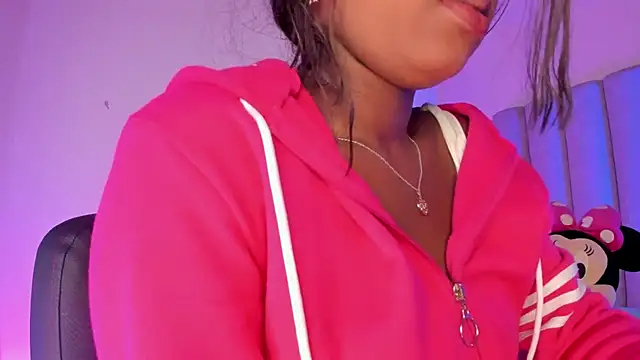 Snapshot of briannajackson_ chatting on February 2025 02:37:01 PM briannajackson online show from February 2025 02:37:01 PM