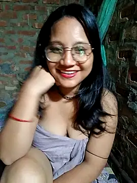 Snapshot of Cuterinki chatting on June 2026 06:43:01 PM Cuterinki online show from June 2026 06:43:01 PM