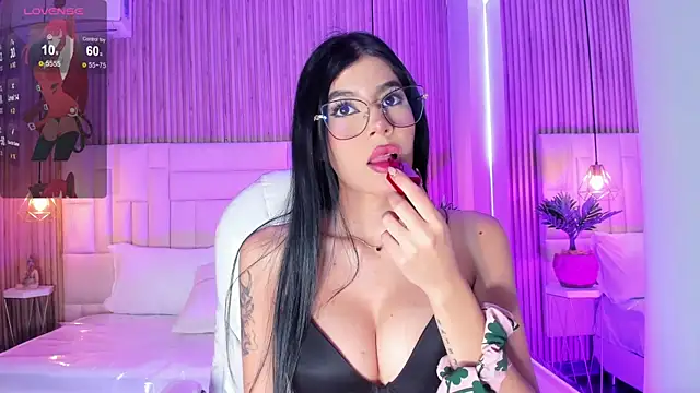 CaitlynCouper online show from January 2026 12:07:02 PM