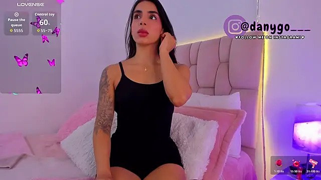 ZarianaEvanz online show from November 2025 10:19:02 PM