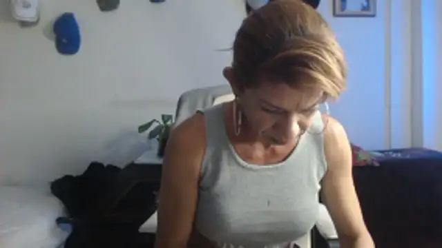 Antonella borja online show from December 2025 09:12:02 PM