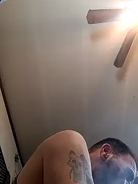 Snapshot of gettinit2wice chatting on January 2025 11:38:01 PM gettinit2wice online show from January 2025 11:38:01 PM