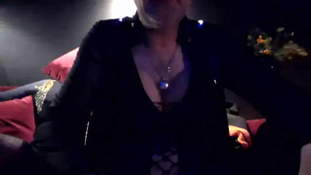 Snapshot of biffboff123 chatting on June 2026 10:23:02 PM biffboff123 online show from June 2026 10:23:02 PM