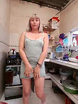 florecita9 online show from December 2024 09:45:01 PM