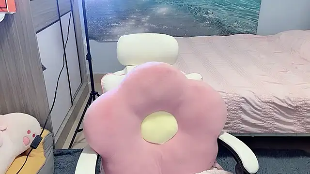 Lucky-Anna001 online show from October 2025 03:29:02 AM