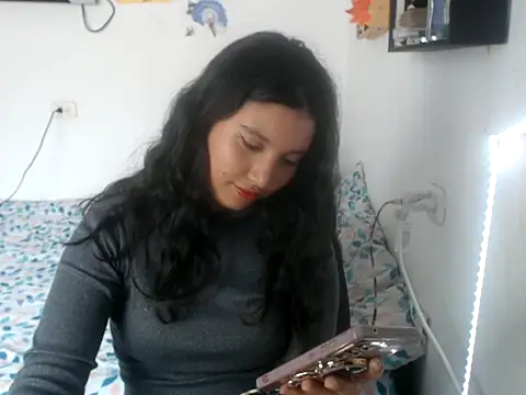 HannaKlein online show from September 2025 05:59:01 PM