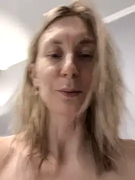 AvelinaLeoni online show from October 2025 06:46:02 AM