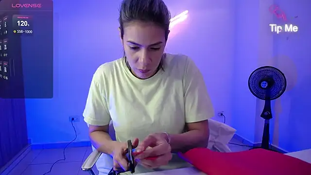 candydowson1 online show from December 2024 09:37:02 PM