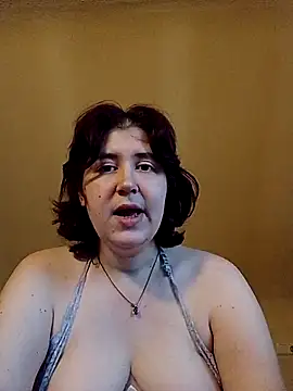 Snapshot of SexyLucie2024 chatting on October 2025 07:28:01 AM SexyLucie2024 online show from October 2025 07:28:01 AM