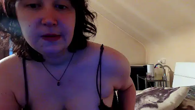 Snapshot of SexyLucie2024 chatting on October 2025 07:49:02 AM SexyLucie2024 online show from October 2025 07:49:02 AM