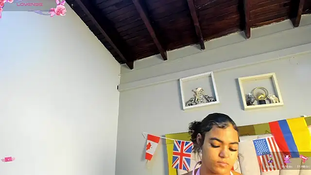Snapshot of vahiolet_fuentes chatting on July 2026 03:08:02 AM vahiolet fuentes online show from July 2026 03:08:02 AM