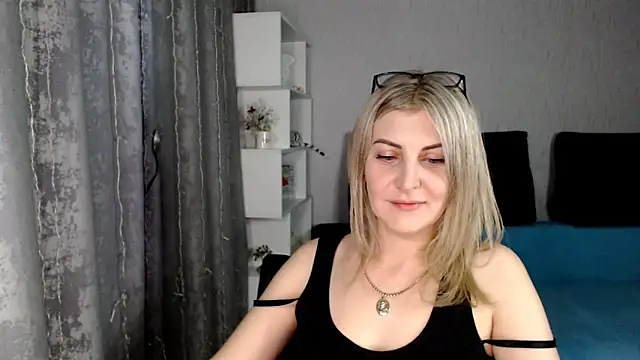 Amelia Harper online show from March 2025 05:50:02 PM