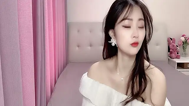 Snapshot of aisha123123 chatting on March 2025 01:54:01 AM aisha123123 online show from March 2025 01:54:01 AM