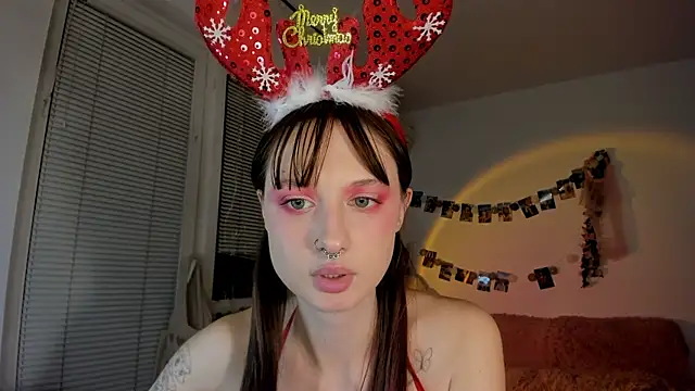 Jenny darling love online show from December 2024 09:51:01 PM
