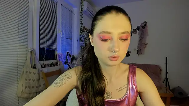 Jenny darling love online show from January 2025 07:00:02 PM