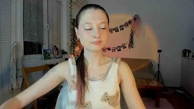 Jenny darling love online show from February 2025 07:47:01 PM