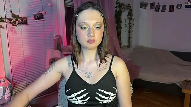 Snapshot of Jenny_darling_love chatting on May 2026 08:06:02 PM Jenny darling love online show from May 2026 08:06:02 PM