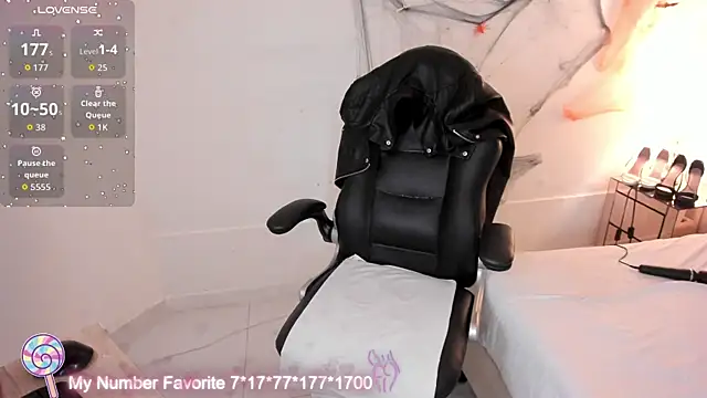 sagitariuus girll online show from October 2025 04:47:01 AM