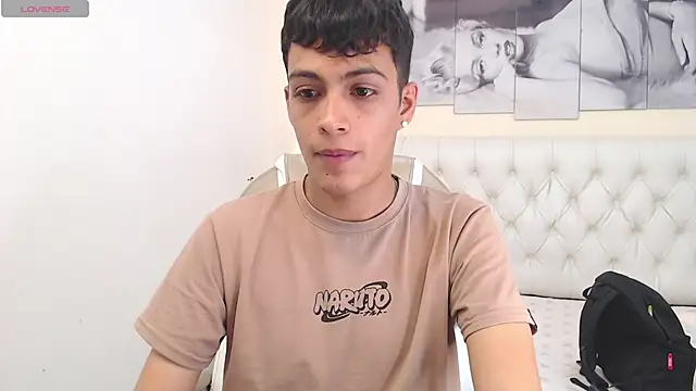 Snapshot of SkinnyBoy_ chatting on January 2025 03:23:01 PM SkinnyBoy online show from January 2025 03:23:01 PM