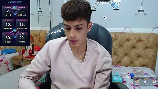 Snapshot of SkinnyBoy_ chatting on February 2025 03:31:02 PM SkinnyBoy online show from February 2025 03:31:02 PM