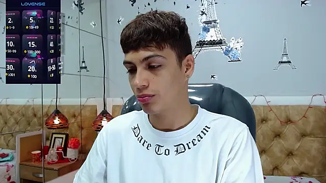 Snapshot of SkinnyBoy_ chatting on February 2025 12:08:02 PM SkinnyBoy online show from February 2025 12:08:02 PM