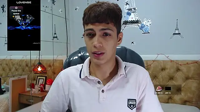 Snapshot of SkinnyBoy_ chatting on February 2025 12:33:01 PM SkinnyBoy online show from February 2025 12:33:01 PM