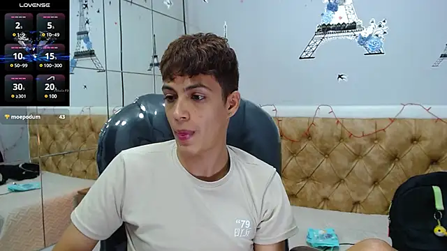 Snapshot of SkinnyBoy_ chatting on February 2025 03:14:01 PM SkinnyBoy online show from February 2025 03:14:01 PM