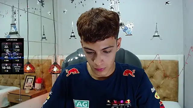Snapshot of SkinnyBoy_ chatting on March 2025 12:20:01 PM SkinnyBoy online show from March 2025 12:20:01 PM