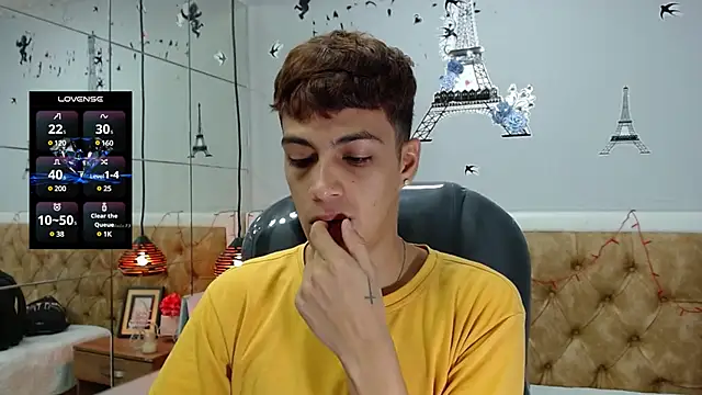 Snapshot of SkinnyBoy_ chatting on March 2025 12:26:02 PM SkinnyBoy online show from March 2025 12:26:02 PM