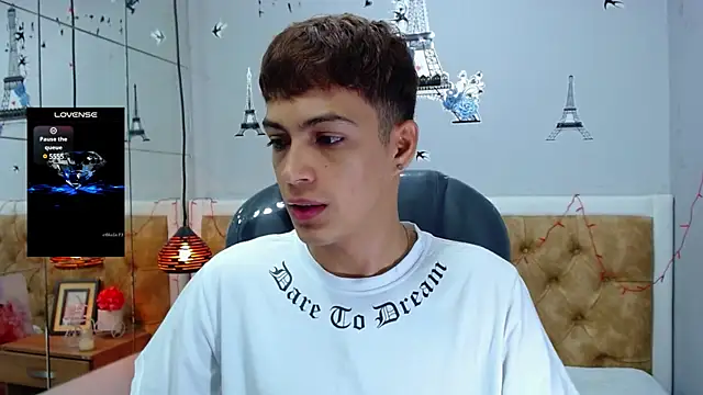 Snapshot of SkinnyBoy_ chatting on March 2025 11:55:02 AM SkinnyBoy online show from March 2025 11:55:02 AM