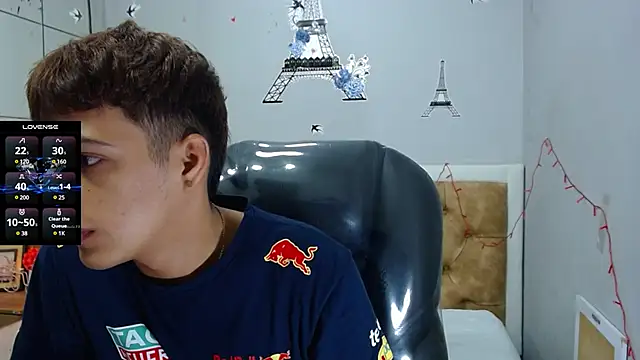 Snapshot of SkinnyBoy_ chatting on March 2025 12:02:02 PM SkinnyBoy online show from March 2025 12:02:02 PM