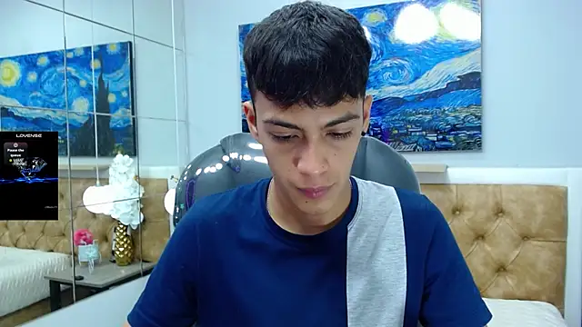 Snapshot of SkinnyBoy_ chatting on September 2025 01:00:01 PM SkinnyBoy online show from September 2025 01:00:01 PM