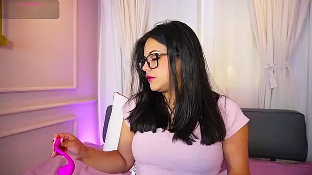 Snapshot of Sophia_wilsonn_ chatting on September 2025 11:10:01 AM Sophia wilsonn online show from September 2025 11:10:01 AM
