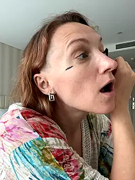 UmaTruewoman online show from December 2025 01:24:01 AM