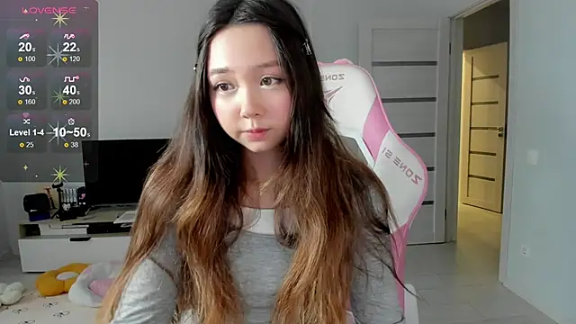 Snapshot of Fluffy_Rose chatting on May 2026 03:15:01 AM Fluffy Rose online show from May 2026 03:15:01 AM