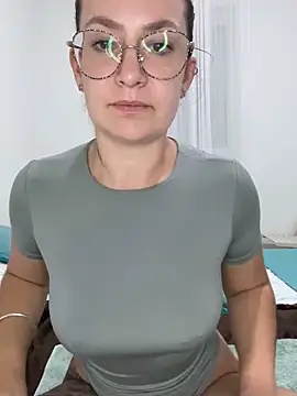 ladoucedu34 online show from October 2025 08:20:01 PM