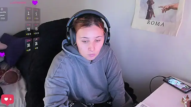 bonnie moon  online show from April 2026 06:12:01 PM