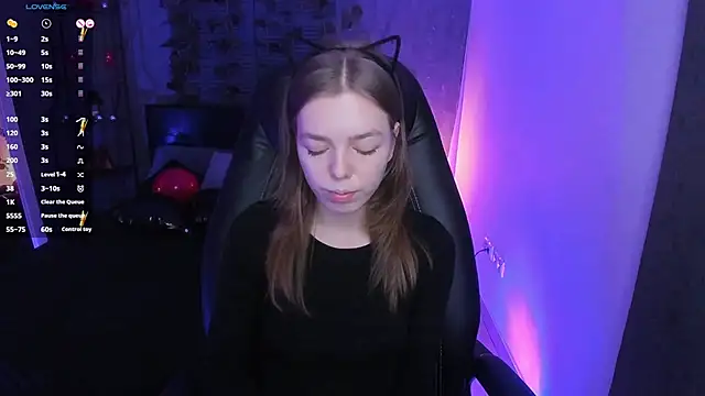 Tina Tayllor online show from February 2025 05:15:01 PM