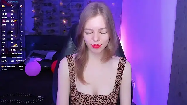 Tina Tayllor online show from March 2025 06:55:01 PM