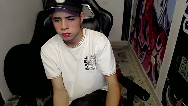 Snapshot of bby_santi chatting on February 2025 03:38:01 PM bby santi online show from February 2025 03:38:01 PM
