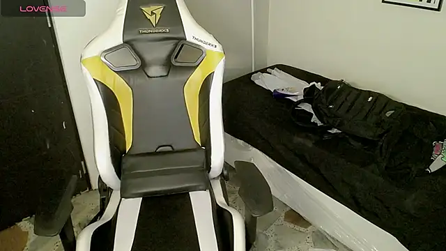 bby santi online show from October 2025 11:02:01 PM