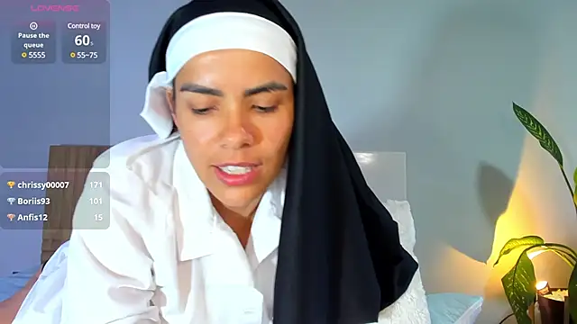 ClaraMariaMon online show from December 2024 10:00:01 PM