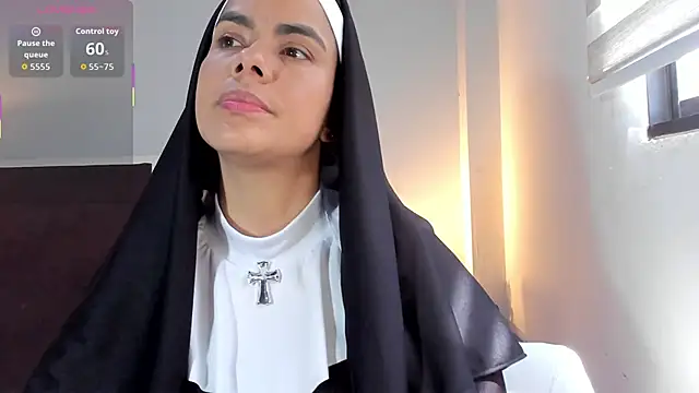 ClaraMariaMon online show from November 2025 03:33:02 PM