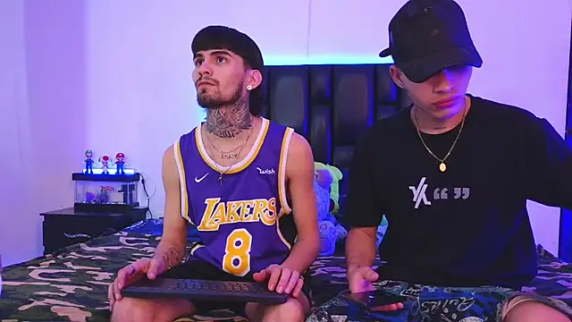 Snapshot of Brutal_Sex_Fucking chatting on October 2025 10:00:02 PM Brutal Sex Fucking online show from October 2025 10:00:02 PM